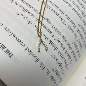 Wishbone pendant necklace